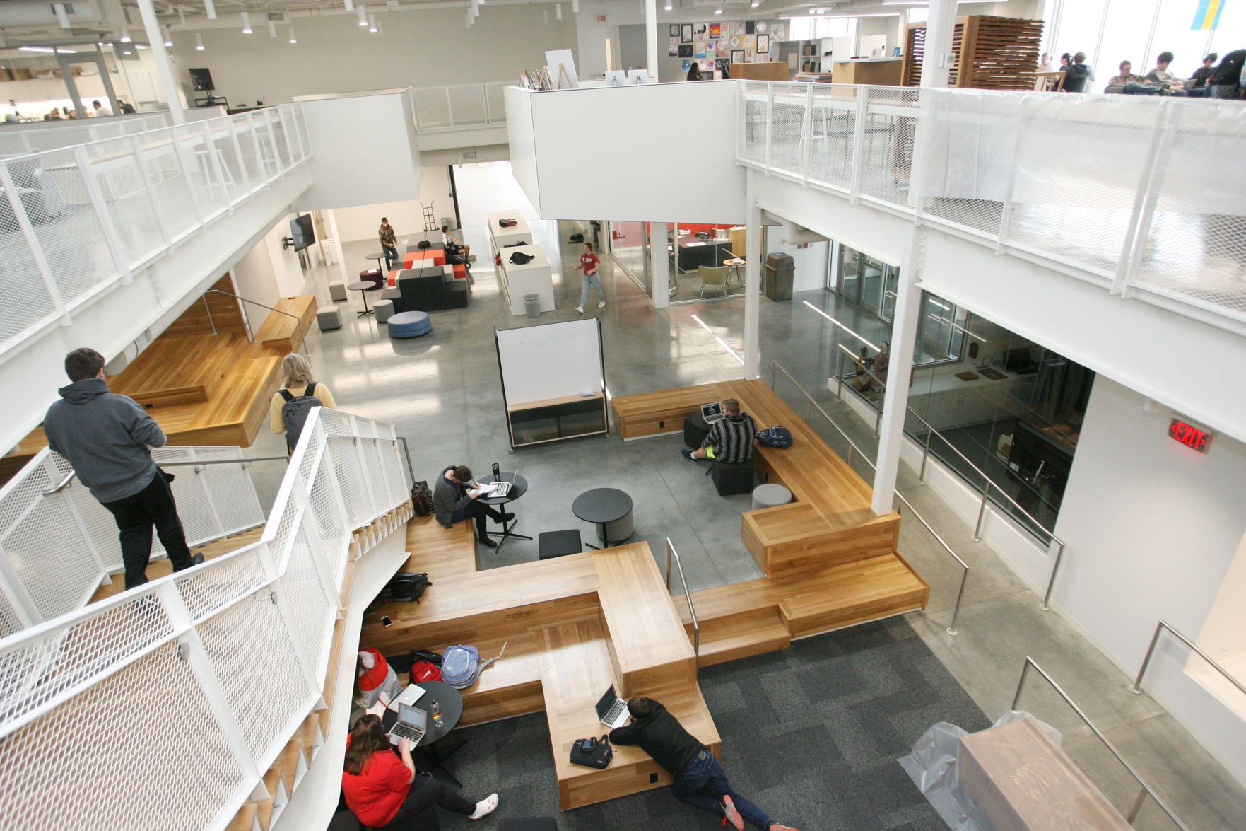 p01-19-19SCRnewSchool2.jpg